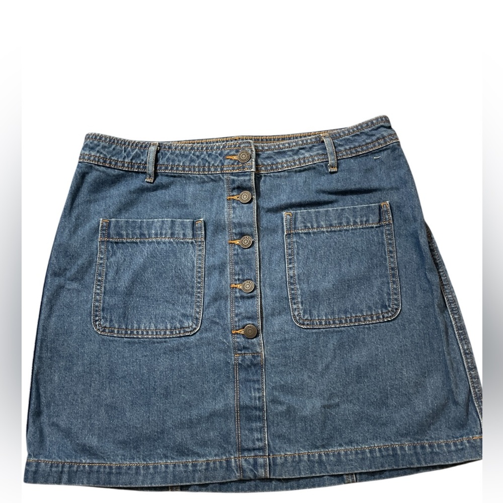G5- Medium wash denim button up skirt summer casual pockets hi rise size 10